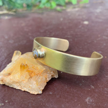 Load image into Gallery viewer, brass & moss agate cuff