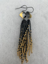 Load image into Gallery viewer, fire & ice beaded keum-boo earrings