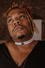 Load image into Gallery viewer, baby pink and chrome beaded velvet choker
