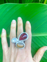 Load image into Gallery viewer, trinity statement ring