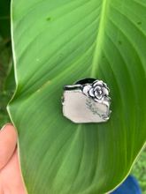 Load image into Gallery viewer, ring with ceramic river glass &amp; cast flower detail
